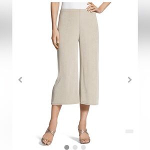 CHICO’S TRAVELERS CLASSIC
Wide-Leg Crop Pants‎ in tan